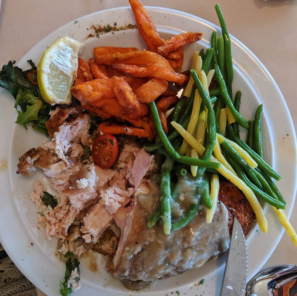 Golfs Steak House & Seafood | restaurant | 598 Lancaster St W, Kitchener, ON N2K 1M3, Canada | 5195794050 OR +1 519-579-4050