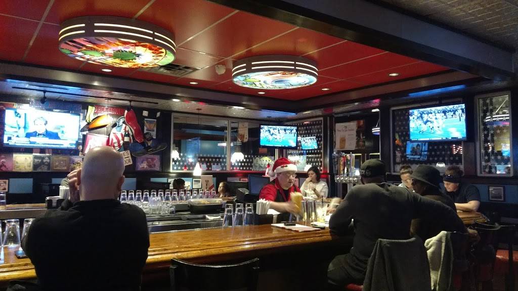 TGI Fridays | restaurant | 2335 Dixwell Ave, Hamden, CT 06514, USA | 2034070111 OR +1 203-407-0111