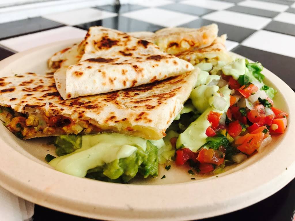 The Great White Hut | restaurant | 121 W California Ave, Glendale, CA 91203, USA | 8182435619 OR +1 818-243-5619