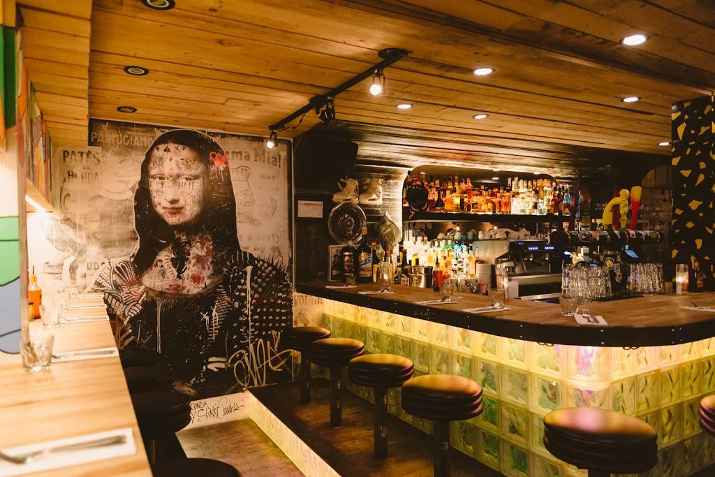 Fugazzi pizza | restaurant | 1886 Rue Centre, Montréal, QC H3K 1H9, Canada | 4385227499 OR +1 438-522-7499