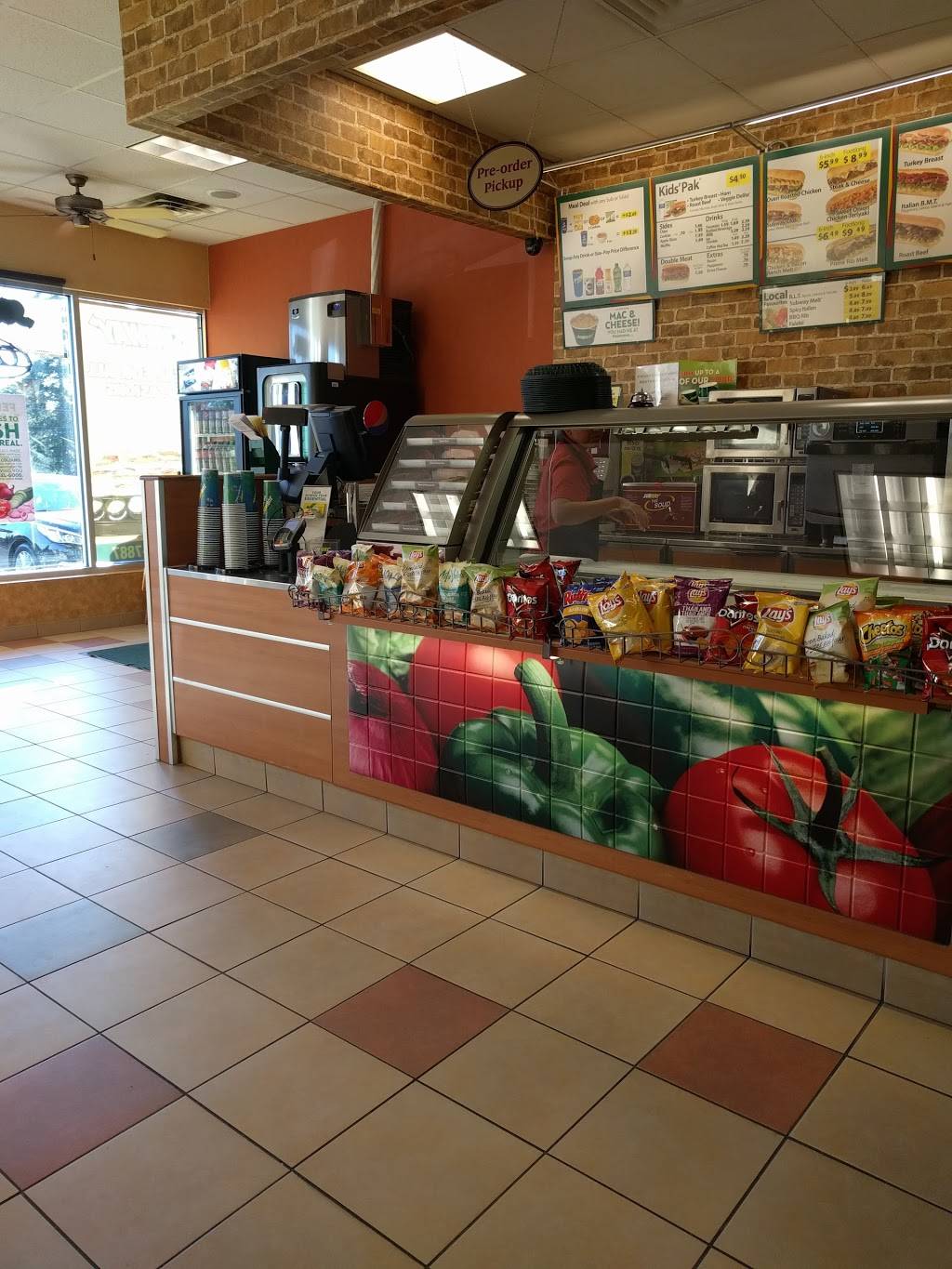 Subway | restaurant | 121 Toronto Rd, Port Hope, ON L1A 3C5, Canada | 9058857887 OR +1 905-885-7887