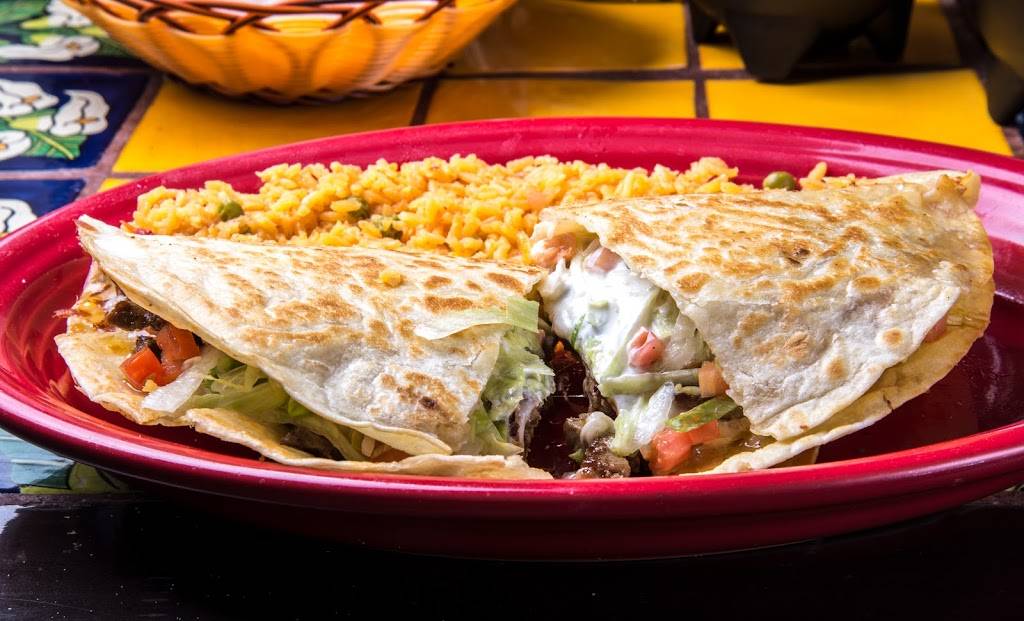 La Hacienda Fresh Mexican Grill | restaurant | 300 Monticello Ave, Norfolk, VA 23510, USA | 7572718027 OR +1 757-271-8027