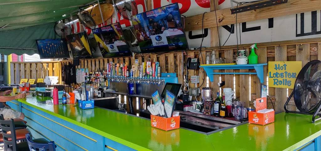 Charlies Tap House | restaurant | 9A Ocean Blvd, Hampton, NH 03842, USA | 6039299005 OR +1 603-929-9005