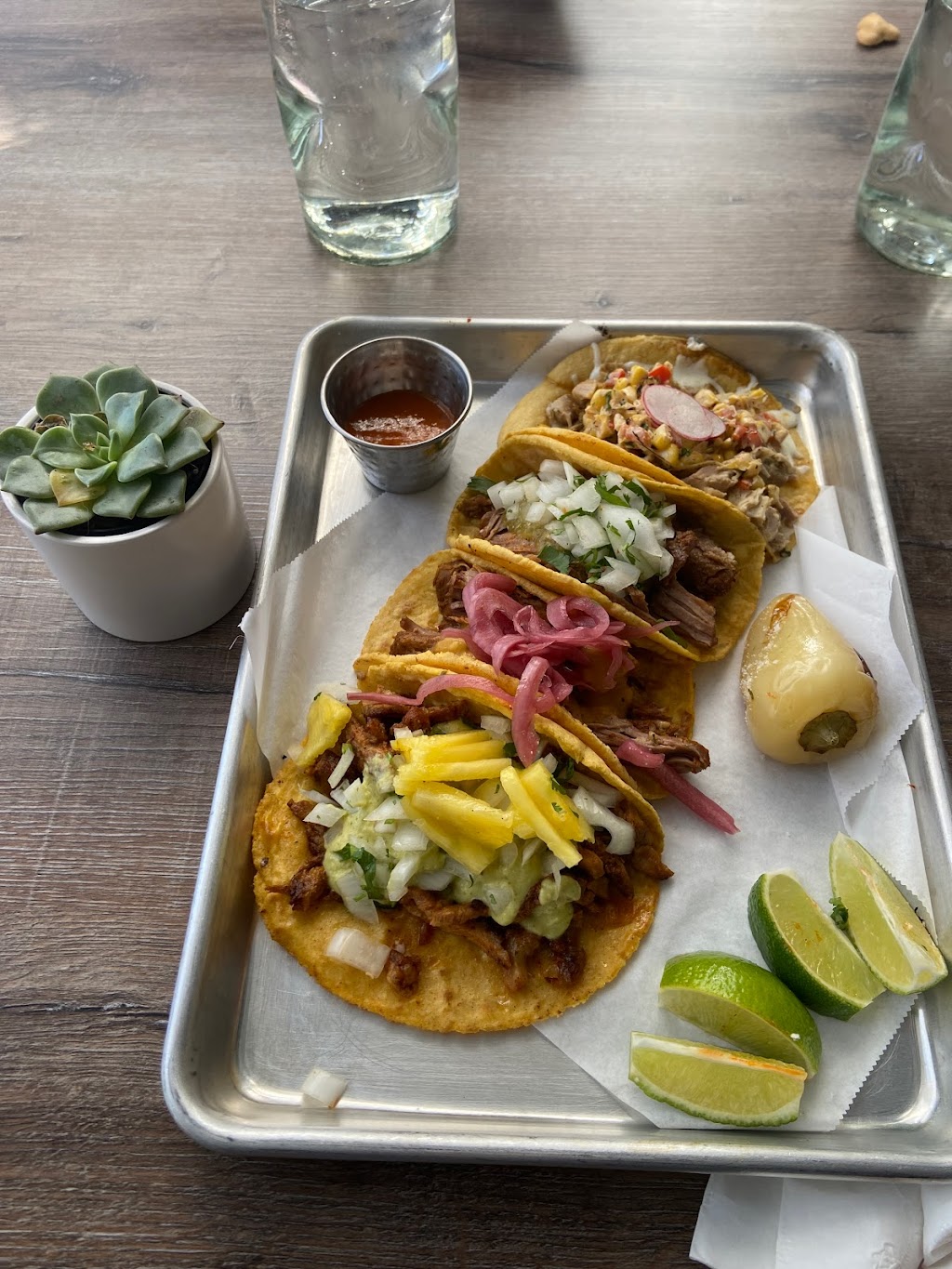 Que Vida Tacos | restaurant | 19684 Beach Blvd, Huntington Beach, CA 92648, USA | 7142749955 OR +1 714-274-9955