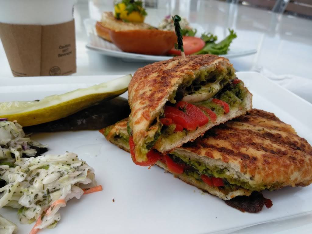 Belles Cafe | restaurant | 1 Washington St, Newport, RI 02840, USA | 4016195964 OR +1 401-619-5964