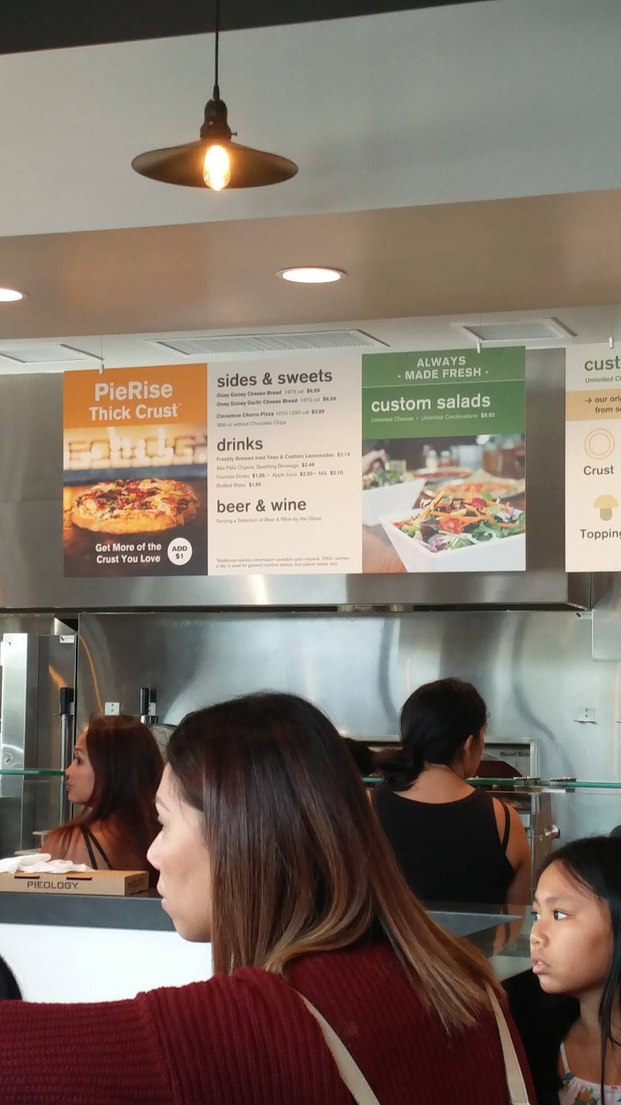 Pieology Pizzeria | restaurant | Pearlridge Center, 98 1005 Moanalua Rd, Aiea, HI 96701, USA | 8082005085 OR +1 808-200-5085