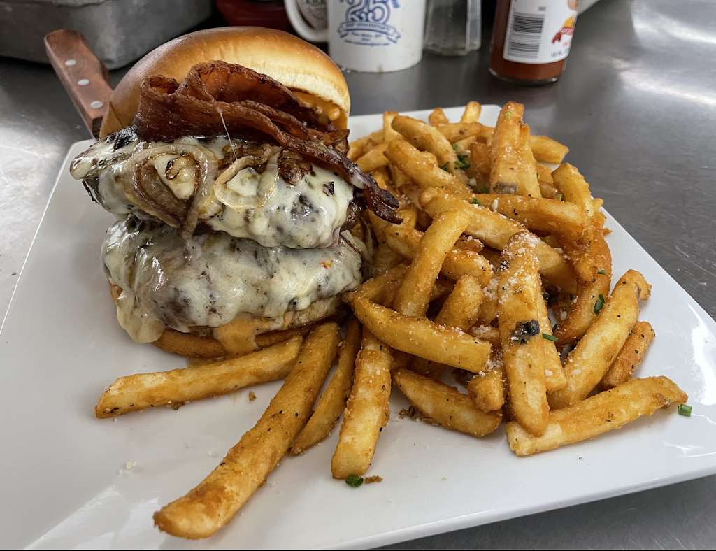 Brewskis Grille & Taproom | restaurant | 22020 Palo Way, Palo Cedro, CA 96073, USA | 5307178900 OR +1 530-717-8900