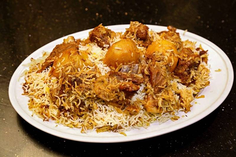 Sultans Dine | restaurant | 110-23 Jamaica Ave, Richmond Hill, NY 11418, USA | 7188462513 OR +1 718-846-2513