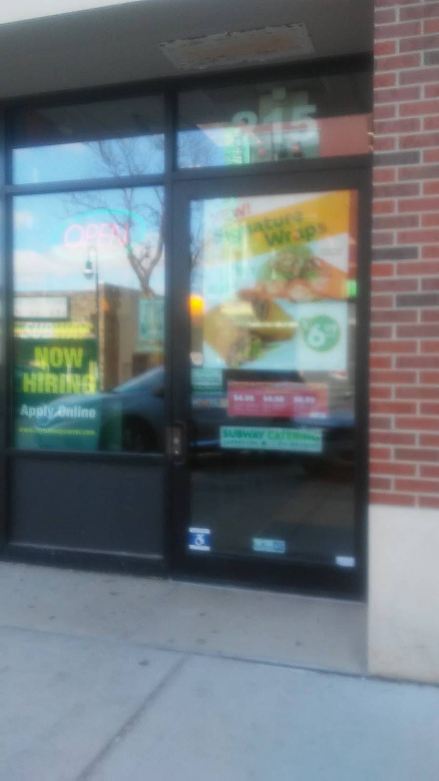 Subway | restaurant | 215 W Main St, Waukesha, WI 53186, USA | 2625749922 OR +1 262-574-9922