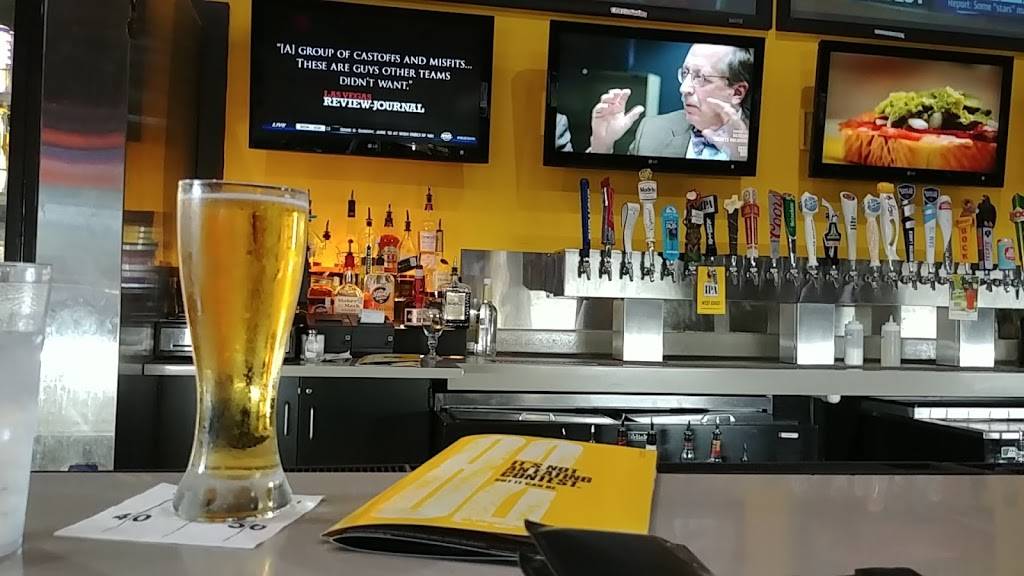 Buffalo Wild Wings | restaurant | 3158 SE Military Dr, San Antonio, TX 78223, USA | 2106489464 OR +1 210-648-9464