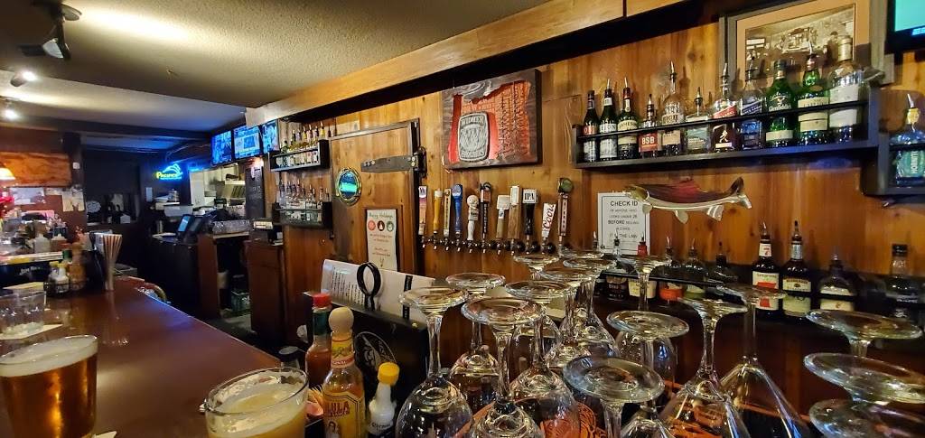 Jolly Roger at Johns Landing | restaurant | 5627 SW Kelly Ave, Portland, OR 97239, USA | 5032465040 OR +1 503-246-5040