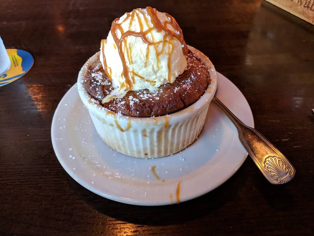 Rivets American Grill | restaurant | 2307 Oakdale Rd, Modesto, CA 95355, USA | 2098460501 OR +1 209-846-0501