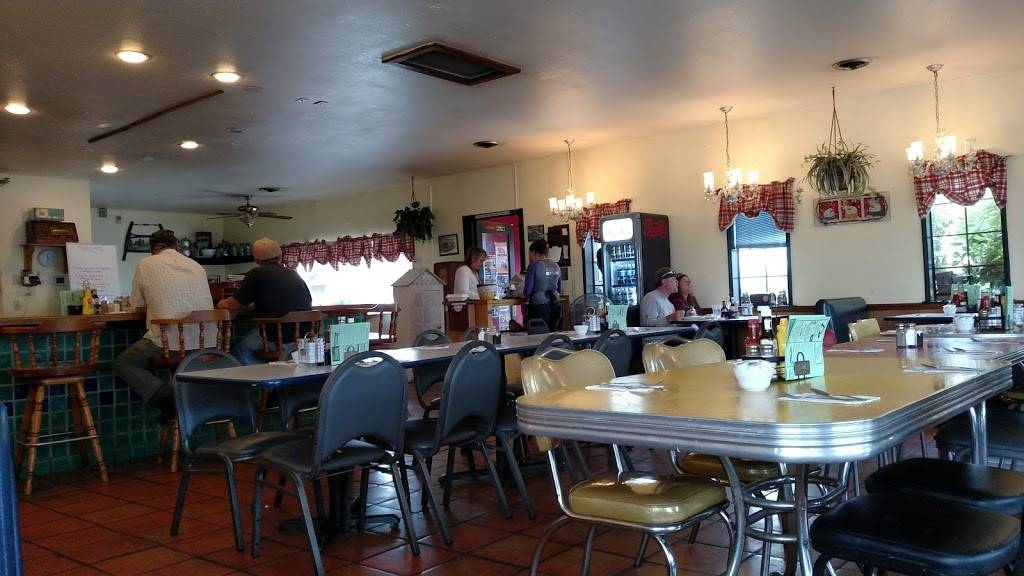 Stanwood Cafe | restaurant | 10025 270th St NW, Stanwood, WA 98292, USA | 3606298427 OR +1 360-629-8427