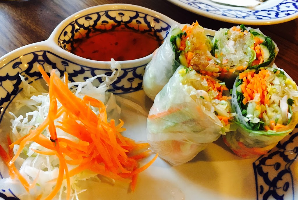 Baan Thai Restaurant | restaurant | 1709 Fort Riley Blvd, Manhattan, KS 66502, USA | 7853205990 OR +1 785-320-5990