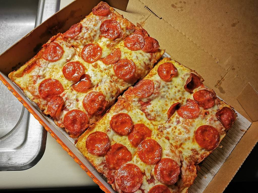 Little Caesars Pizza | meal takeaway | 58 Market Square, Lynn, MA 01905, USA | 7818422999 OR +1 781-842-2999