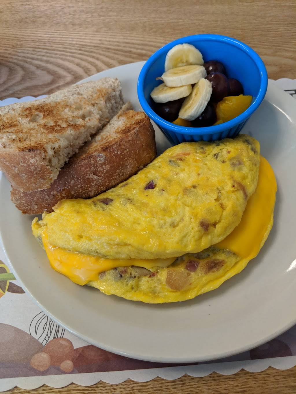 Caroles Cafe | restaurant | 210 E Mill St, Plymouth, WI 53073, USA | 9204001314 OR +1 920-400-1314