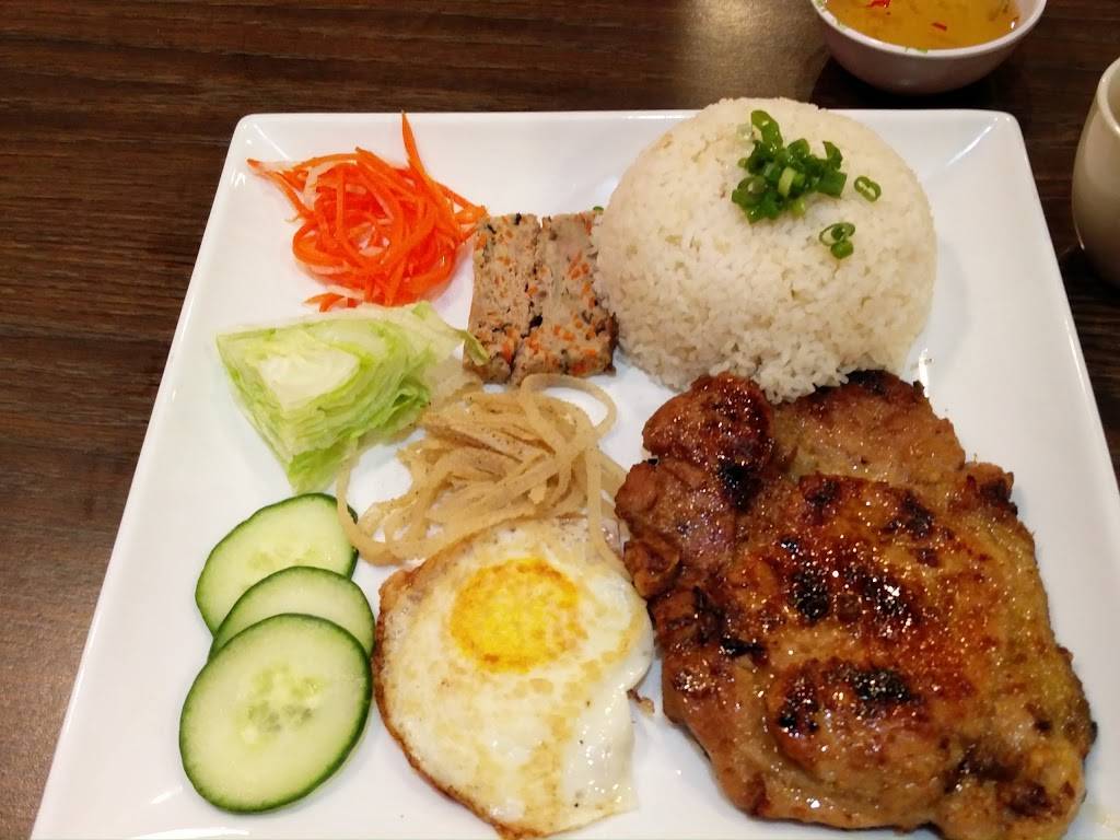 Nam Vang Restaurant | restaurant | 1380 Lyell Ave, Rochester, NY 14606, USA | 5853194137 OR +1 585-319-4137