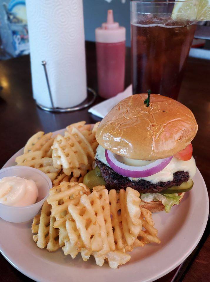 Zullys Bar & Grille | restaurant | 12634 IN-23, Granger, IN 46530, USA | 5744046085 OR +1 574-404-6085