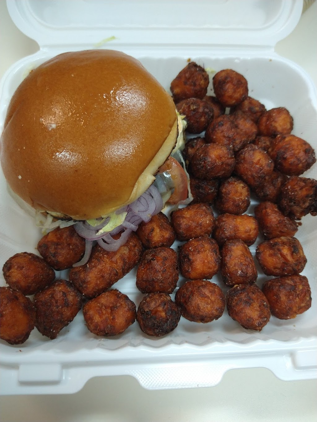 The Yard | restaurant | 55 Park Pl, Newark, NJ 07102, USA | 9732730033 OR +1 973-273-0033