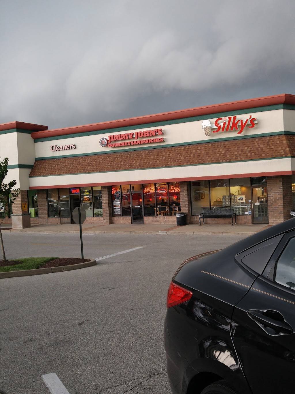 Jimmy Johns | meal delivery | 12808 Olive Blvd, St. Louis, MO 63141, USA | 3142757011 OR +1 314-275-7011