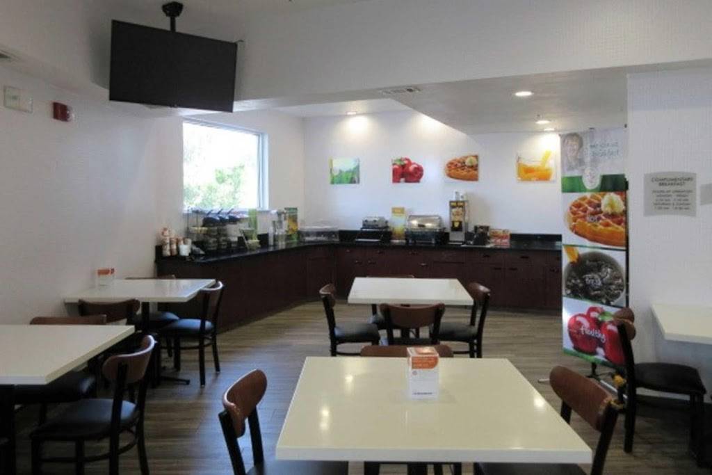 Quality Inn & Suites | restaurant | 5455 W Shaw Ave, Fresno, CA 93722, USA | 5592752374 OR +1 559-275-2374