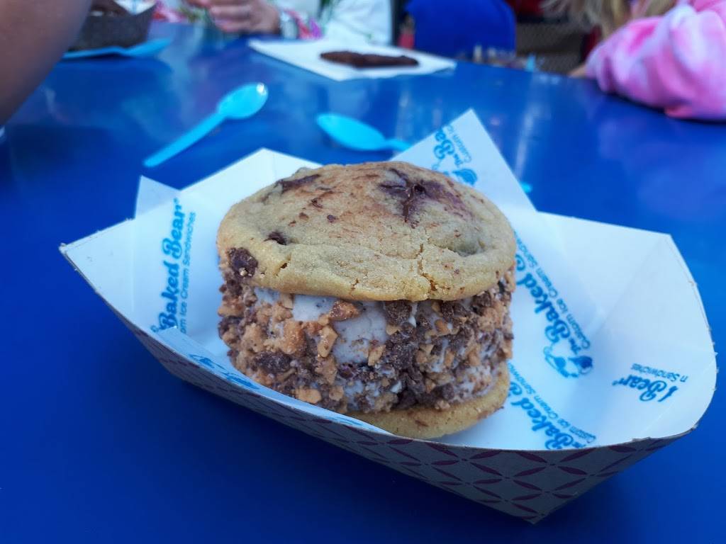 The Baked Bear - Ice Cream and Cookie Sandwiches | bakery | 2824 Jones St, San Francisco, CA 94133, USA | 4159932327 OR +1 415-993-2327
