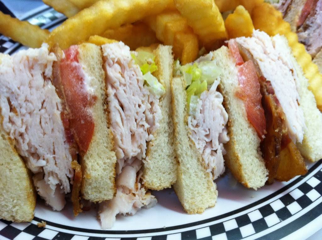 University Diner | restaurant | 5959 Merrill Rd, Jacksonville, FL 32277, USA | 9047623433 OR +1 904-762-3433