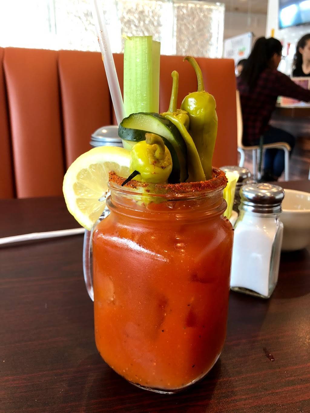 Doug’s Diner | restaurant | 801 9th St, Greeley, CO 80631, USA | 9705155380 OR +1 970-515-5380