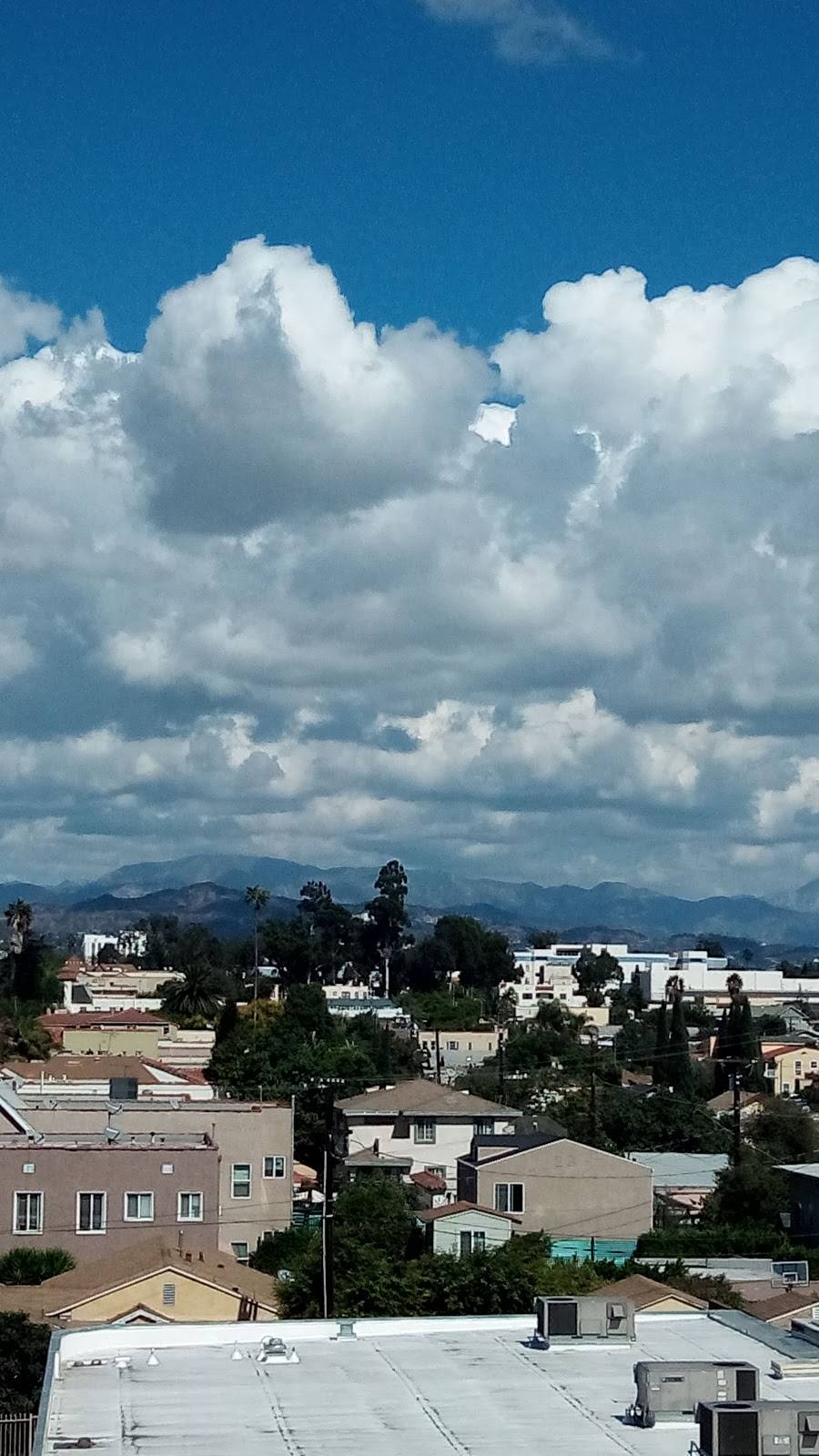 Starbucks | cafe | 4700 W Pico Blvd, Los Angeles, CA 90019, USA | 3239365032 OR +1 323-936-5032