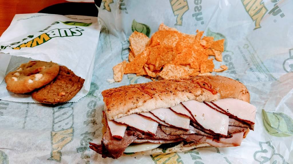 Subway | restaurant | 1080 W F St E, Oakdale, CA 95361, USA | 2098481990 OR +1 209-848-1990