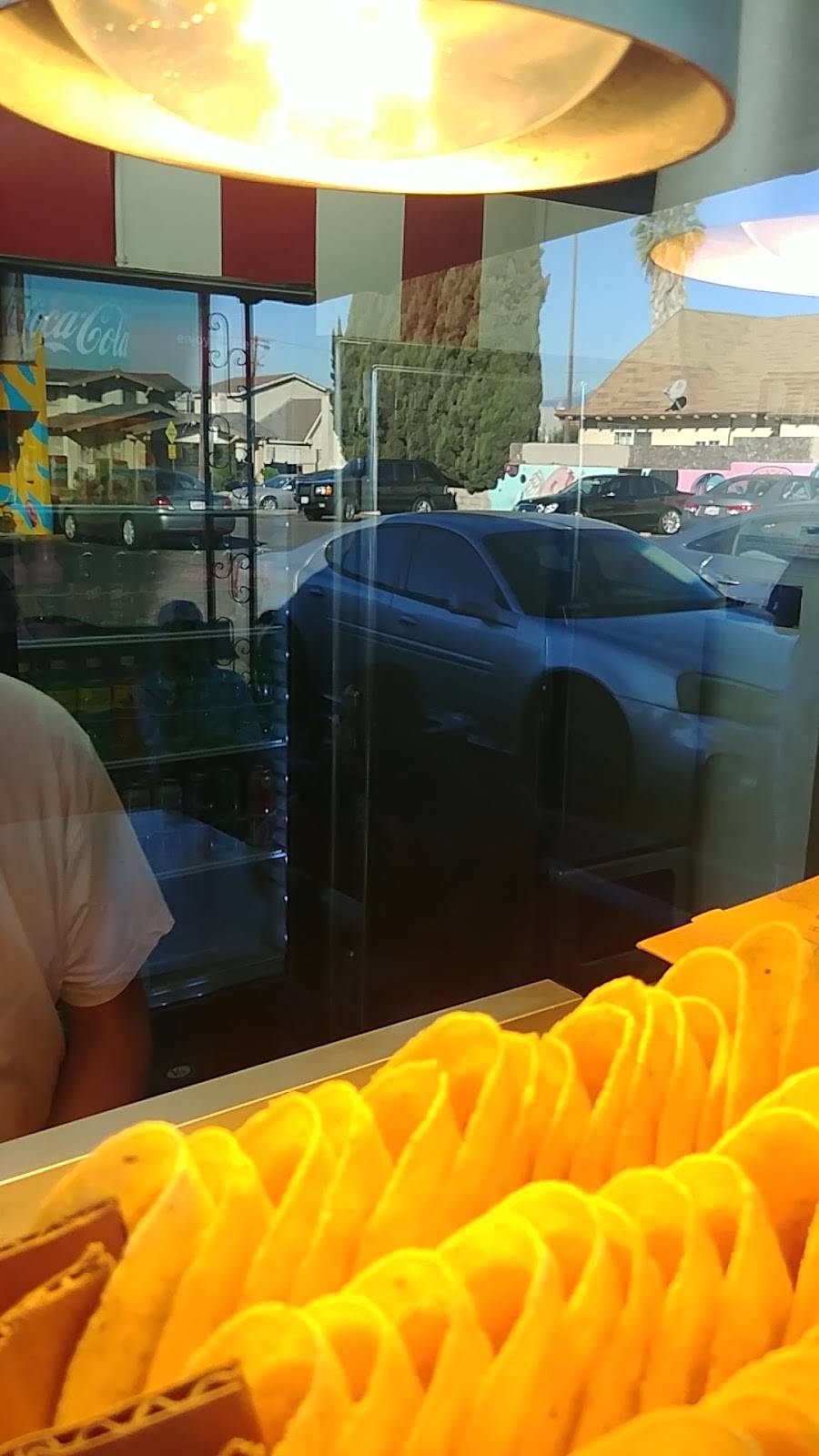 Hungry Harolds | restaurant | 3453 W Slauson Ave, Los Angeles, CA 90043, USA | 3232991817 OR +1 323-299-1817