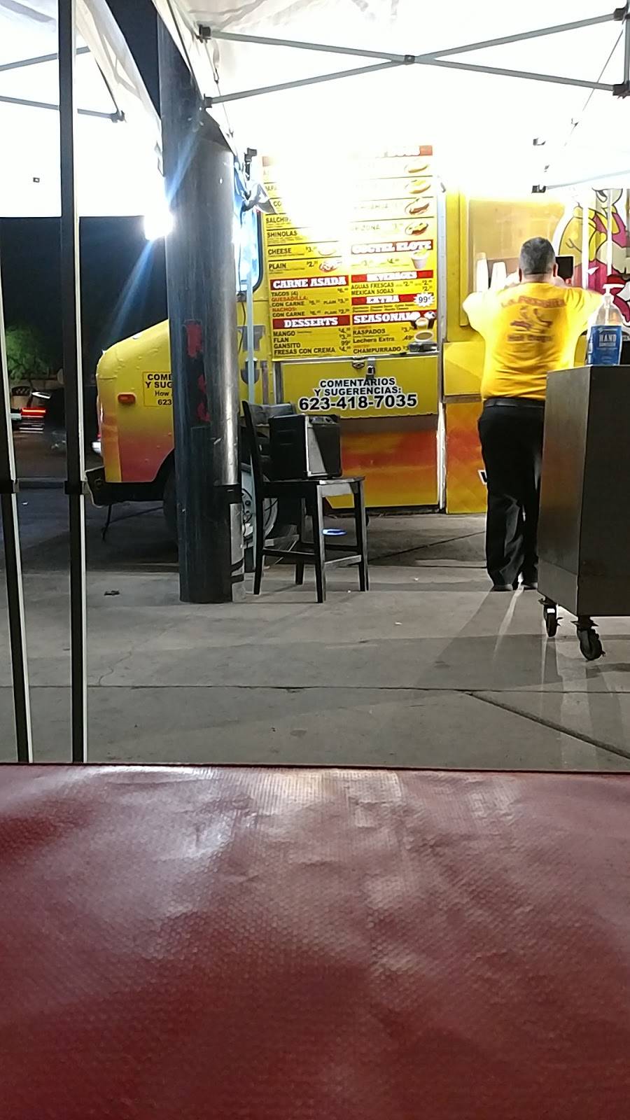 La Pasadita Hot Dogs | restaurant | 10650 W Indian School Rd, Phoenix, AZ 85037, USA | 6234187035 OR +1 623-418-7035