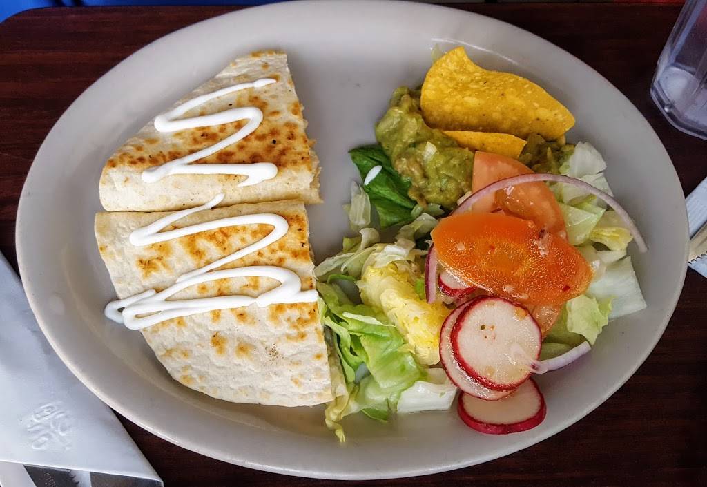 Los Molcajetes Mexican Restaurant | restaurant | 211 Liberty Square, Norwalk, CT 06855, USA | 2038319921 OR +1 203-831-9921