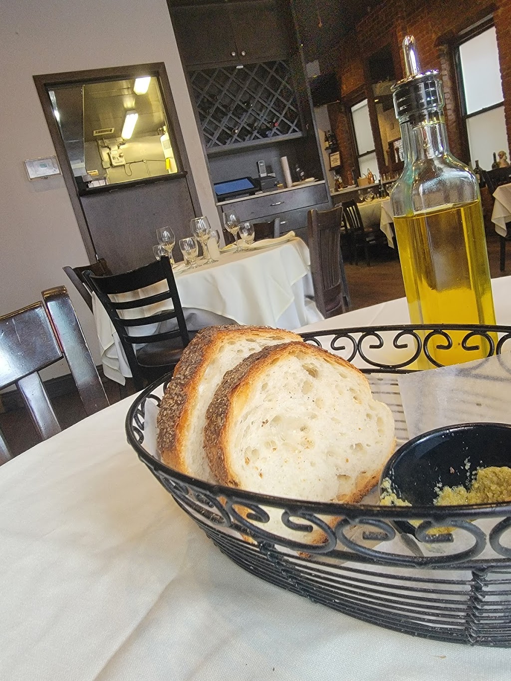 Basil Brick Oven Pizza | restaurant | 28-17 Astoria Blvd, Astoria, NY 11102, USA | 7182041205 OR +1 718-204-1205