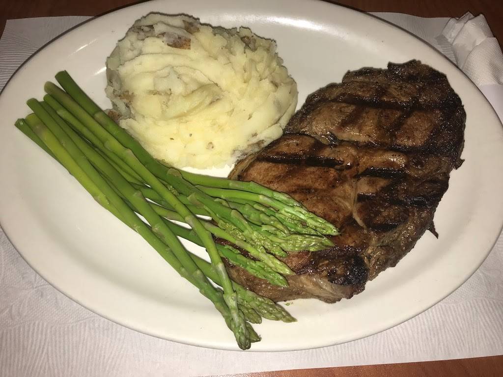 Fox’s Tavern | restaurant | 205 W Wine St, Connellsville, PA 15425, USA | 7246282620 OR +1 724-628-2620