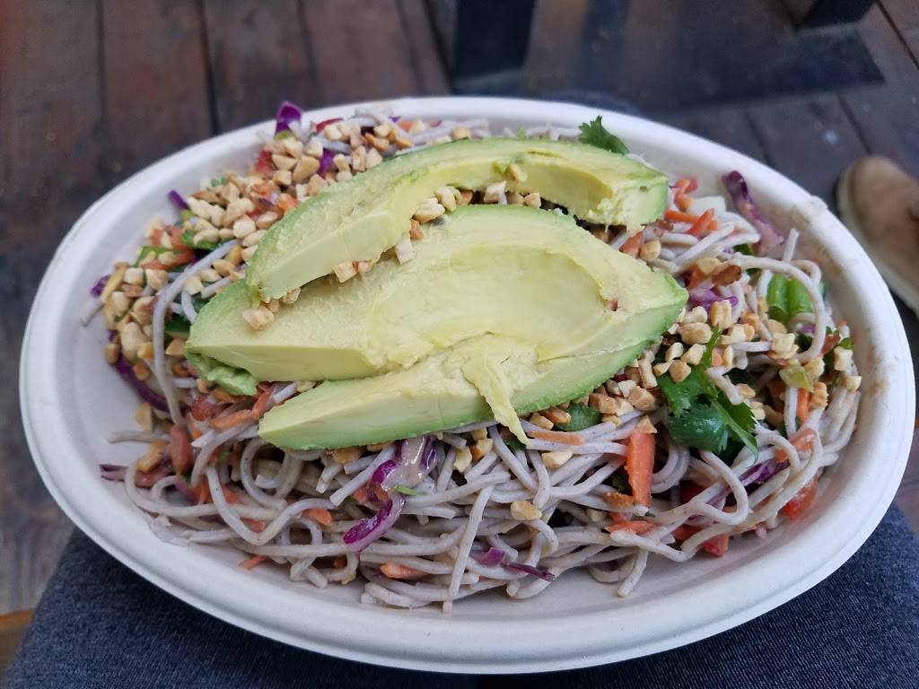 Local Greens | restaurant | 2820 Historic Decatur Rd, San Diego, CA 92106, USA | 8587922622 OR +1 858-792-2622