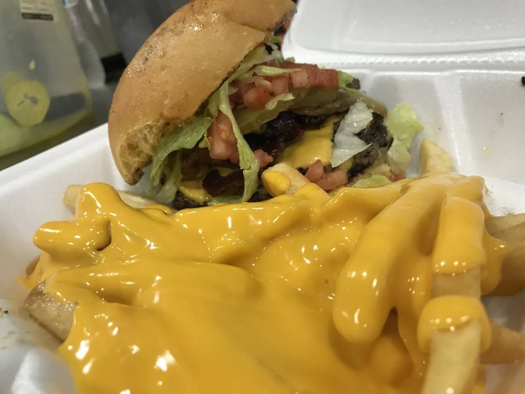 The Backyard Kitchen | restaurant | 973 Avenue H, Poteet, TX 78065, USA | 8303999639 OR +1 830-399-9639