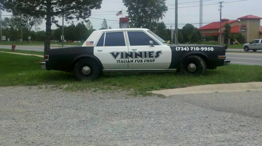 Vinnies Italian Sub Shop | restaurant | 42030 Michigan Ave, Canton, MI 48188, USA | 7347109950 OR +1 734-710-9950
