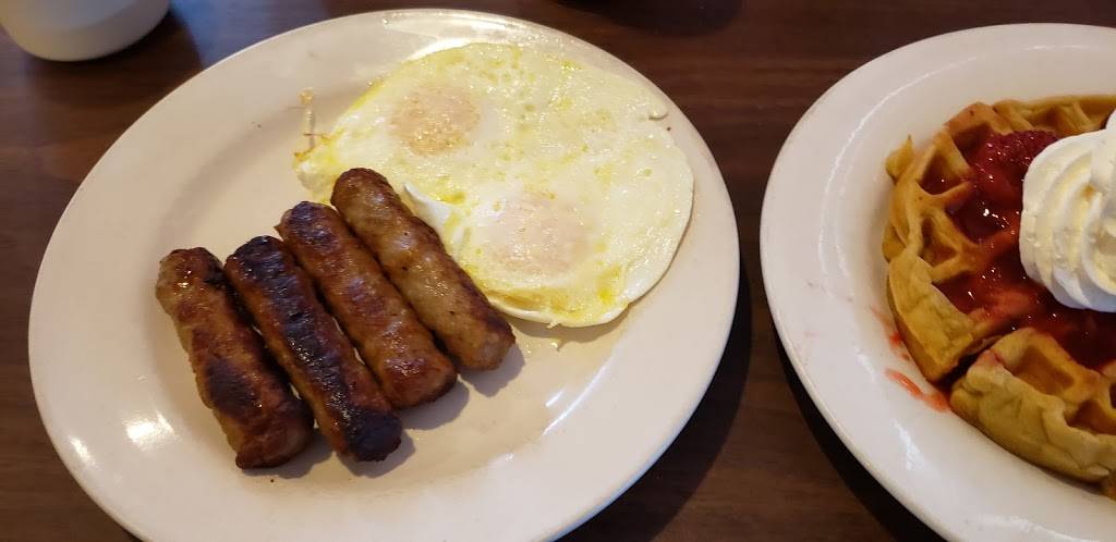 Belleville Pancake House | restaurant | 3605 N Belt W, Belleville, IL 62226, USA | 6186419083 OR +1 618-641-9083