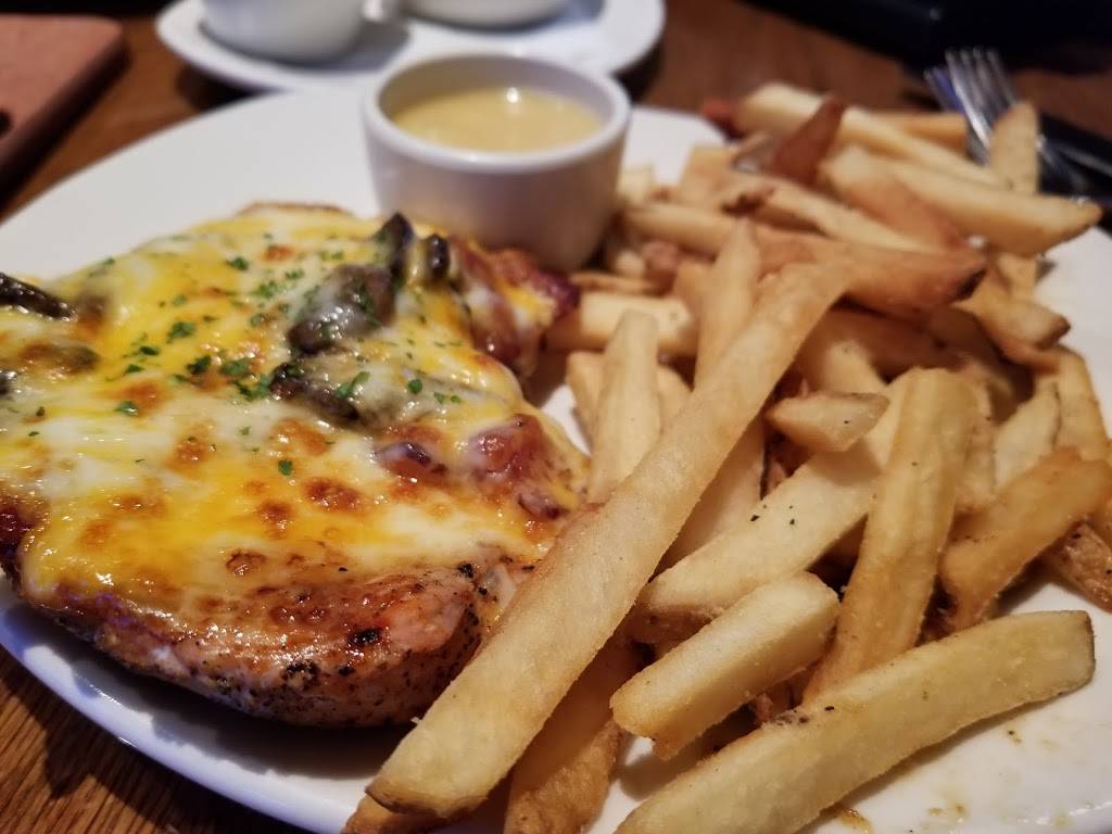 Outback Steakhouse | restaurant | 2100 Golden Centre Ln, Gold River, CA 95670, USA | 9166353603 OR +1 916-635-3603