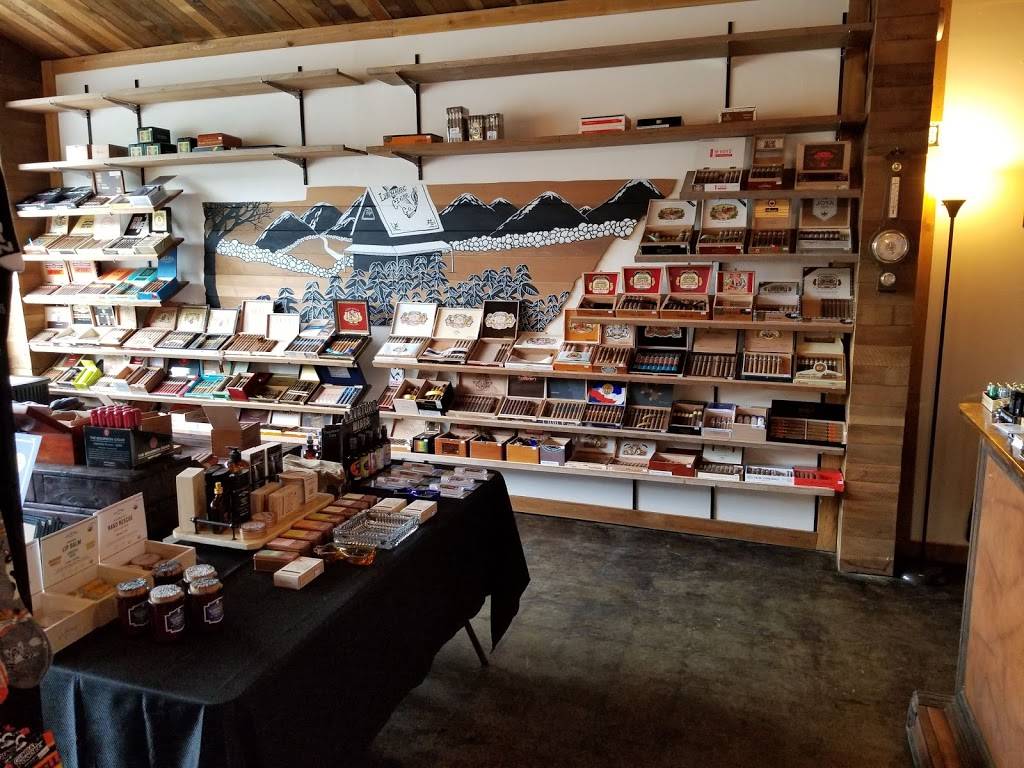 Lynchburg Cigar Co. | restaurant | 13 Hiles St, Lynchburg, TN 37352, USA | 9314644103 OR +1 931-464-4103