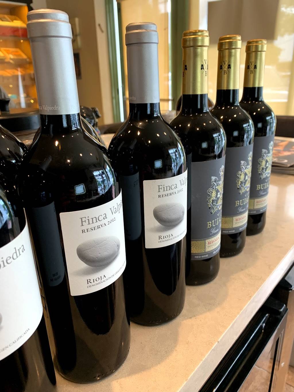 Cigar Cellar Of Miami | night club | 1557 Sunset Dr, Coral Gables, FL 33143, USA | 3053810458 OR +1 305-381-0458