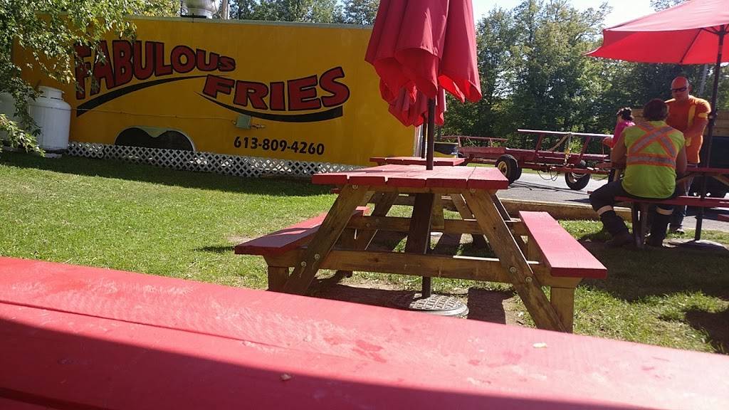 Fabulous Fries | restaurant | 380 Almonte St, Almonte, ON K0A 1A0, Canada | 6138094260 OR +1 613-809-4260