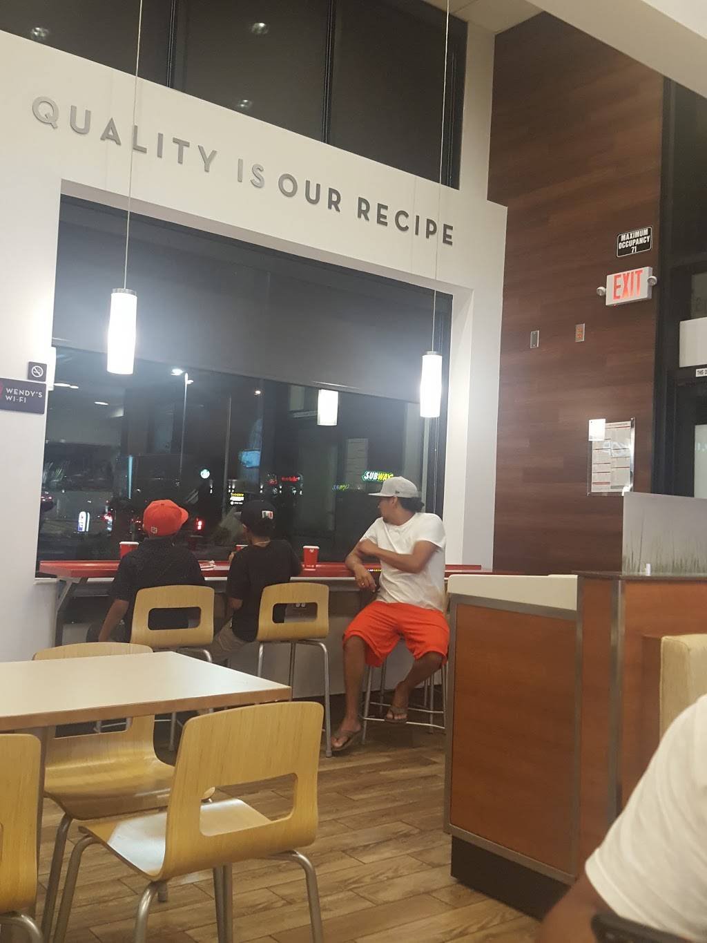 Wendys | restaurant | 14181 US-395, Victorville, CA 92392, USA | 7602433578 OR +1 760-243-3578