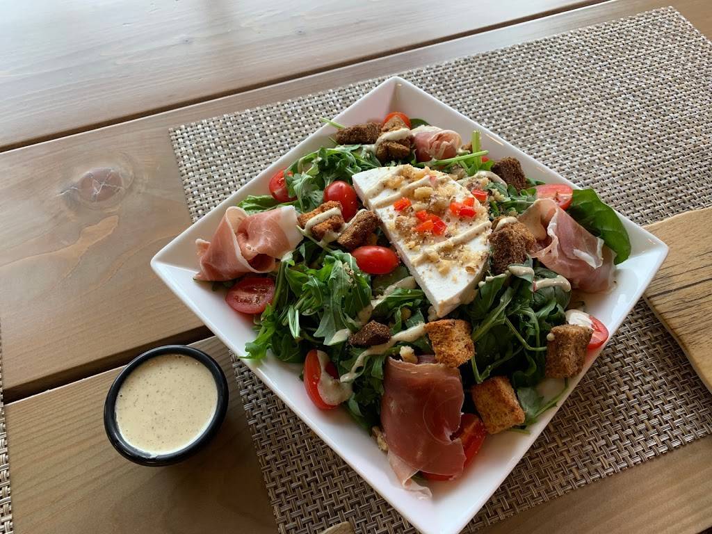 Gyroland | restaurant | 1701 Rockville Pike Suite B3, Rockville, MD 20852, USA | 3018167829 OR +1 301-816-7829