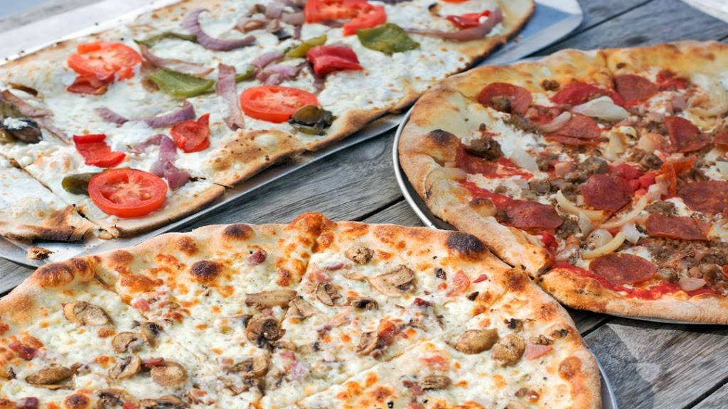 Olivella’s Neo Pizza Napoletana | restaurant | 6465 E Mockingbird Ln #525, Dallas, TX 75214, USA | 4697302626 OR +1 469-730-2626