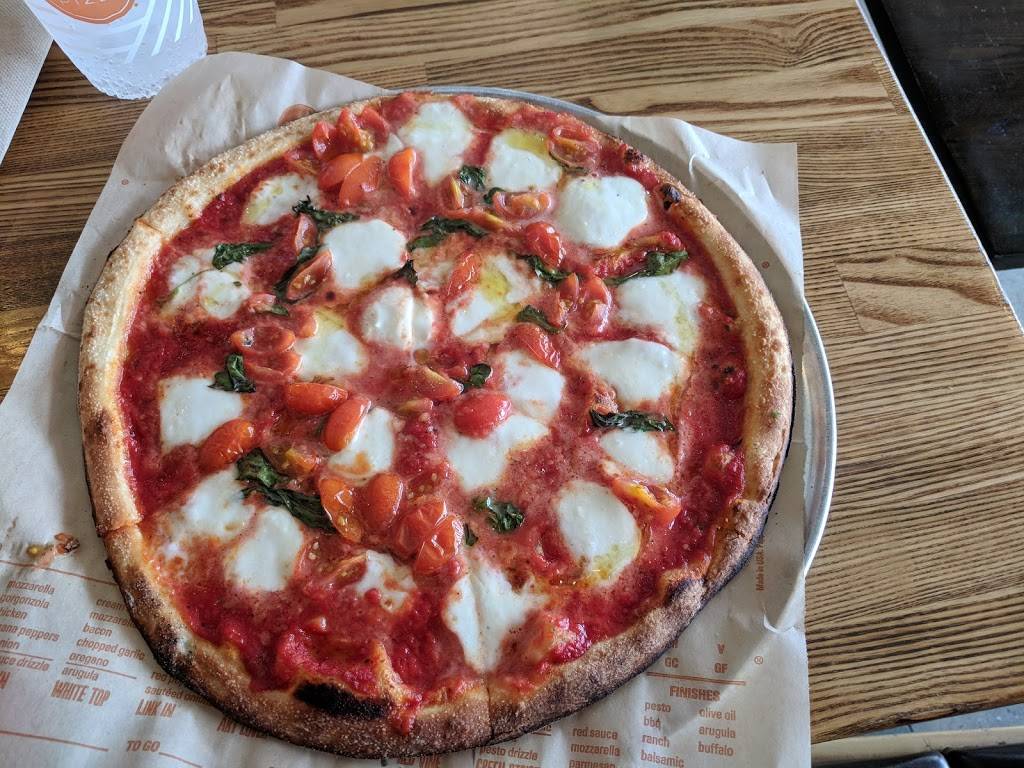 Blaze Pizza | meal takeaway | 10325 Fairway Dr, Roseville, CA 95678, USA | 9168603942 OR +1 916-860-3942