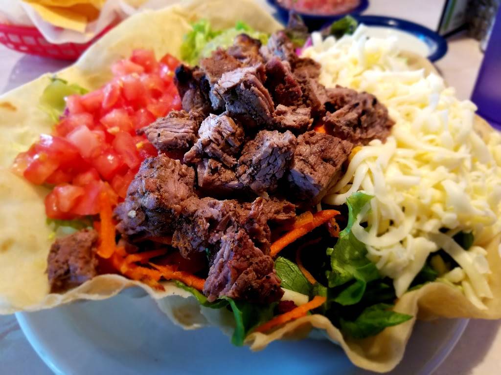 Chuys | restaurant | 4001 Bagpiper Way Suite 199, Arlington, TX 76018, USA | 8175572489 OR +1 817-557-2489