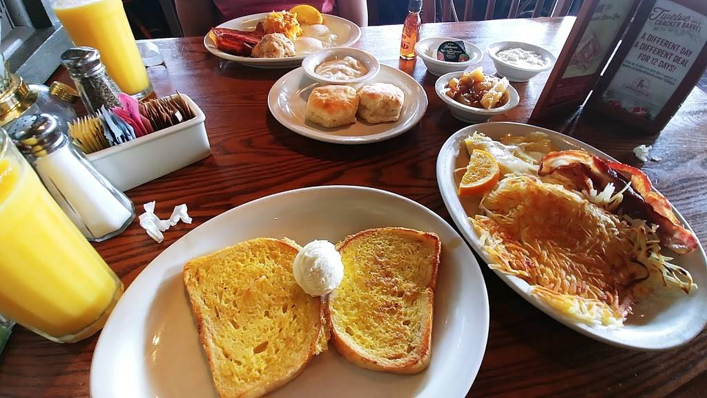 Cracker Barrel Old Country Store | restaurant | 2550 Peters Rd, Fort Pierce, FL 34945, USA | 7725959393 OR +1 772-595-9393