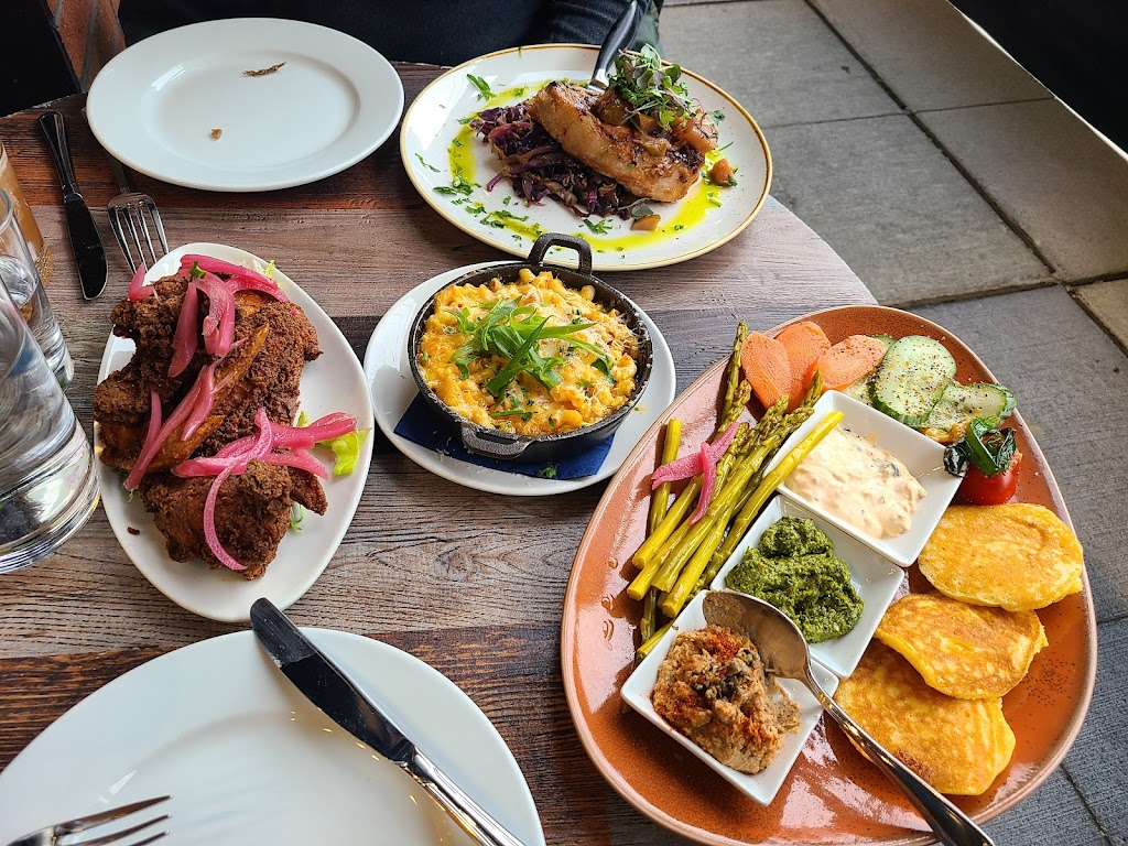 COMMUNION Restaurant & Bar | restaurant | 2350 E Union St, Seattle, WA 98122, USA | 2063918140 OR +1 206-391-8140